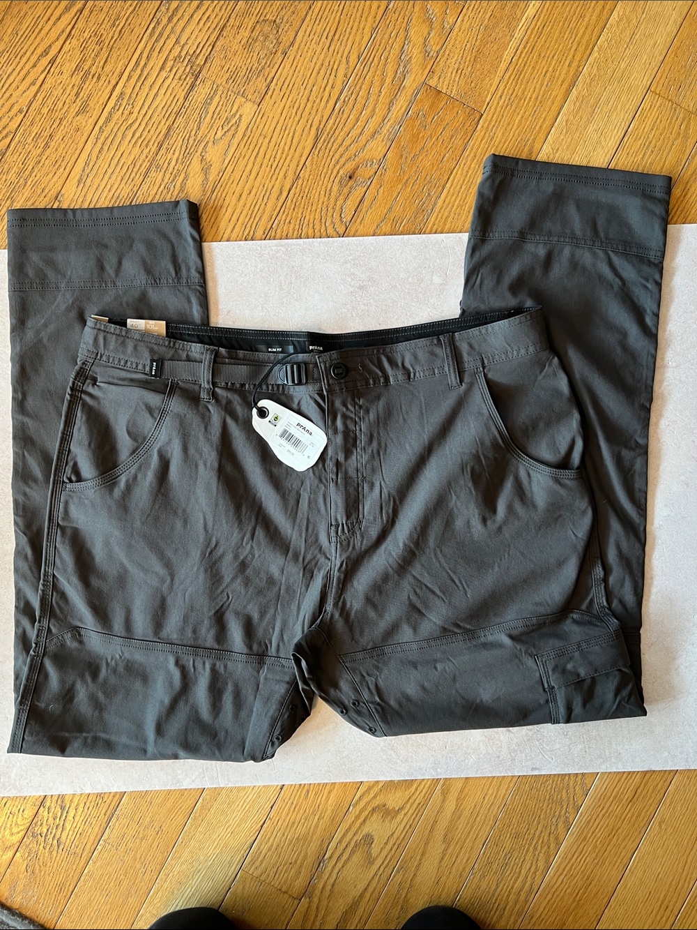 Prana Men's Stretch Zion Slim Pants II. Cargo. Color Dark Iron